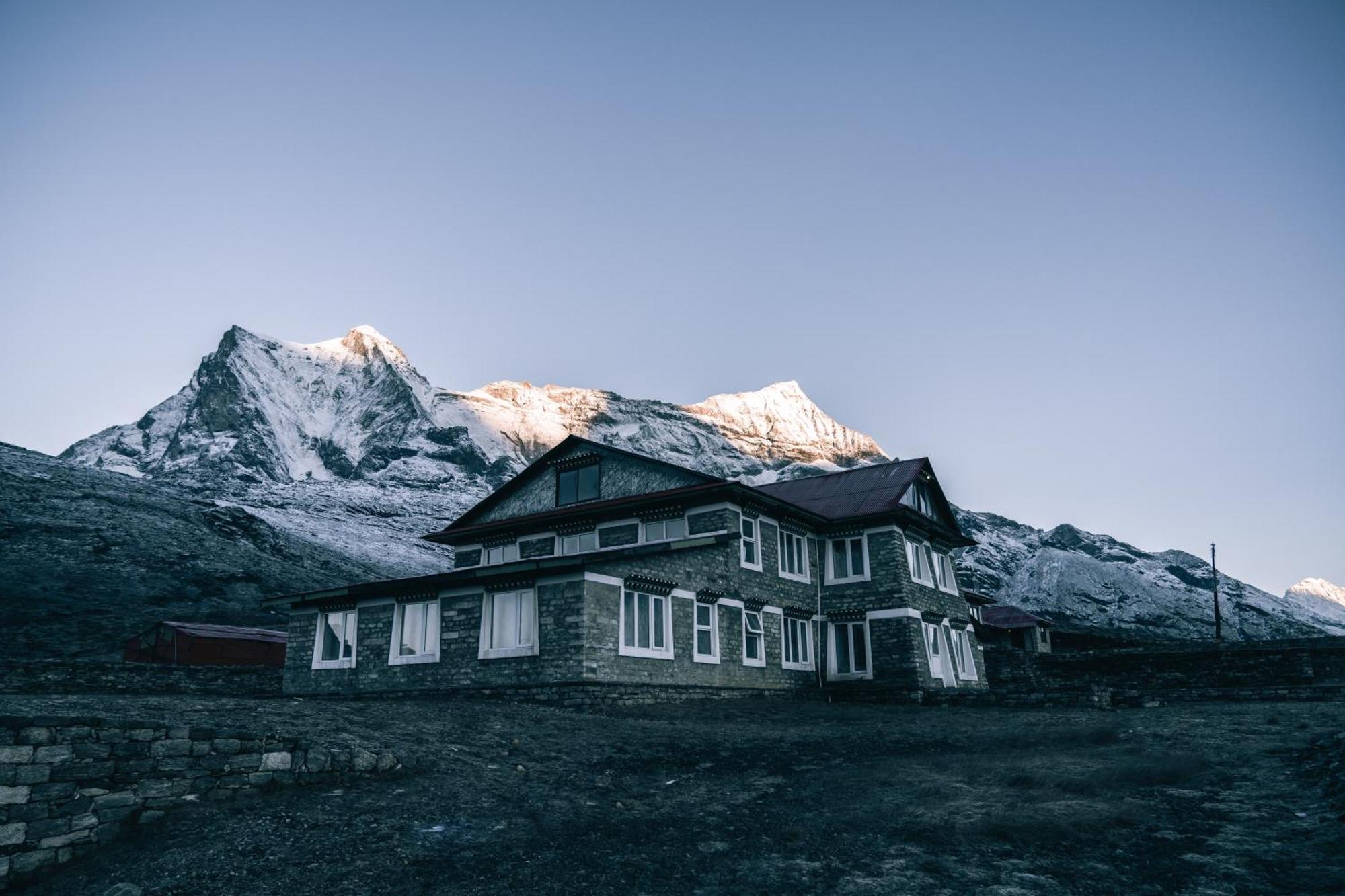 Mountain Lodges Of Nepal - Kongde Bagian luar foto